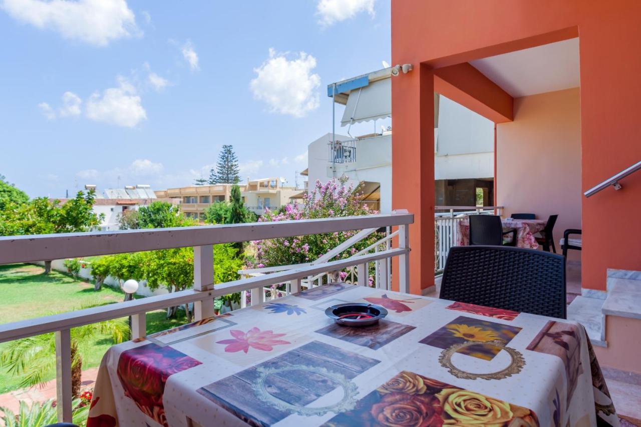 Christine Seaside Apartments In Chania Stalós Exterior foto